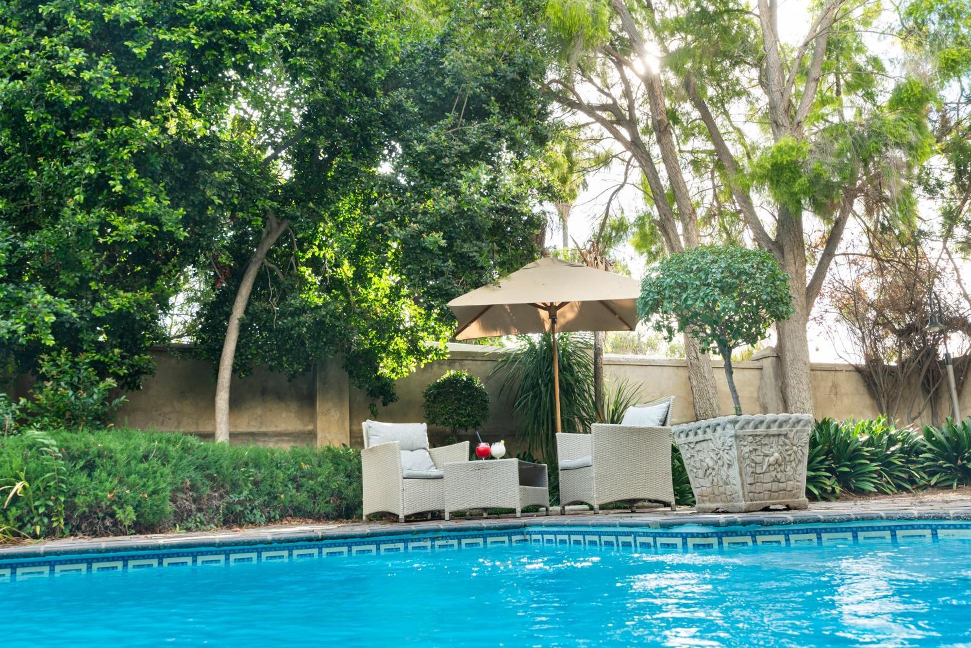 Queen'S Hotel By Bon Hotels Oudtshoorn Exterior foto